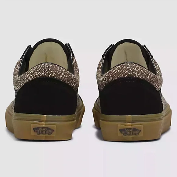 Vans Men’s Old Skool
Herringbone Black/Brown
VN000CP5YS8
Sneakers - Picture 9 of 16